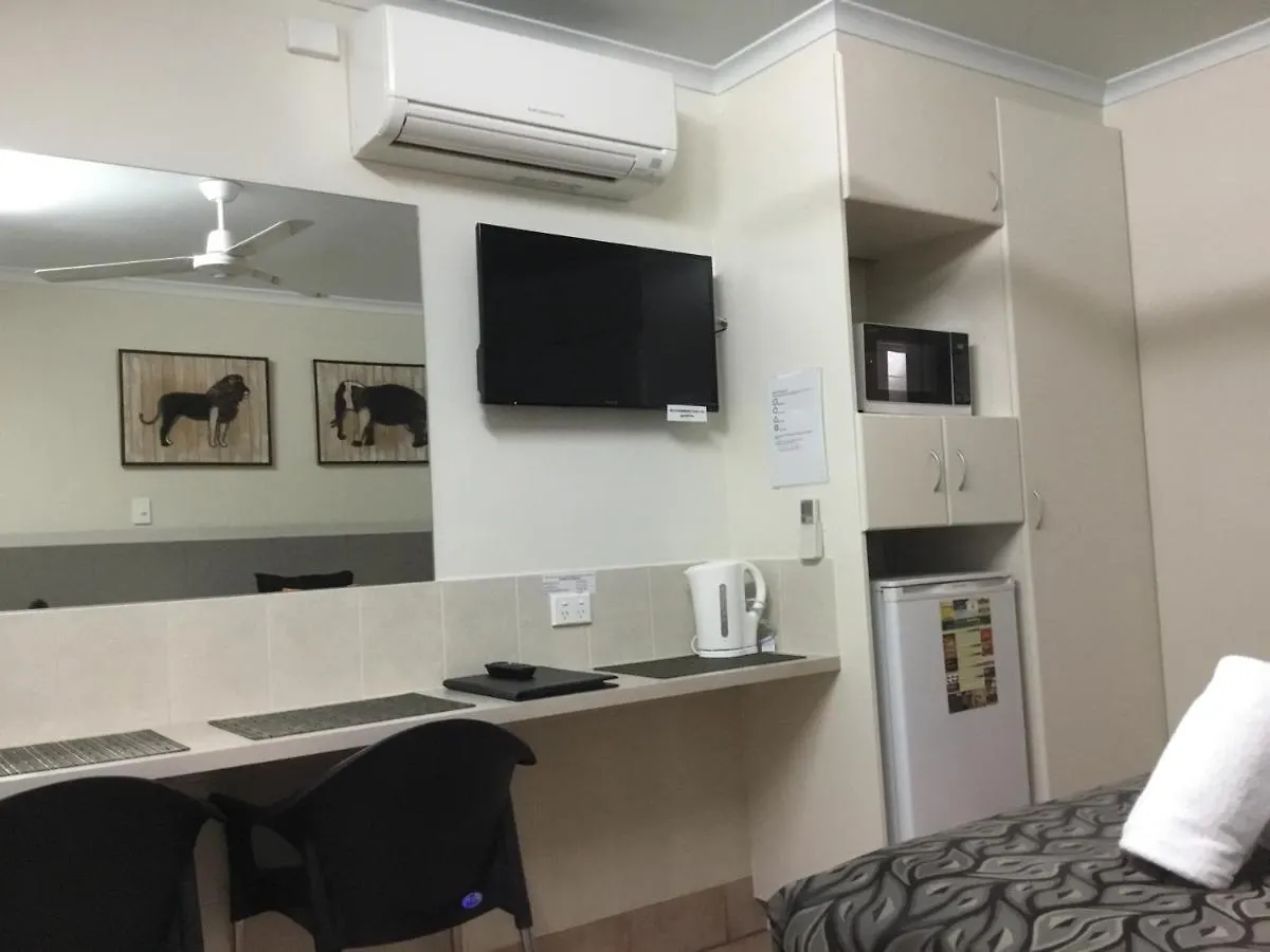 Golden Palms Motor Inn Bundaberg Australia