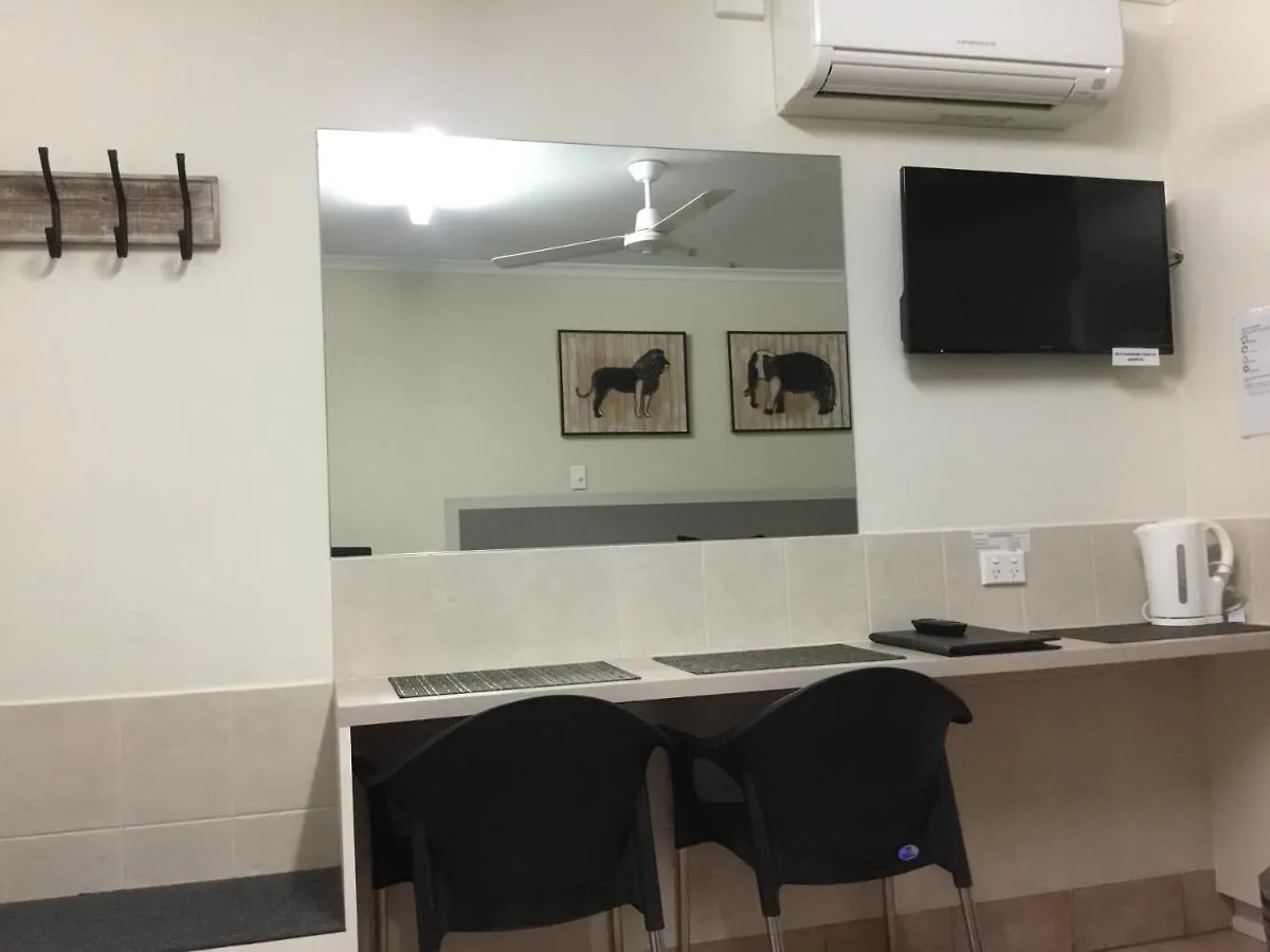 Golden Palms Motor Inn Bundaberg 4*,  Australia