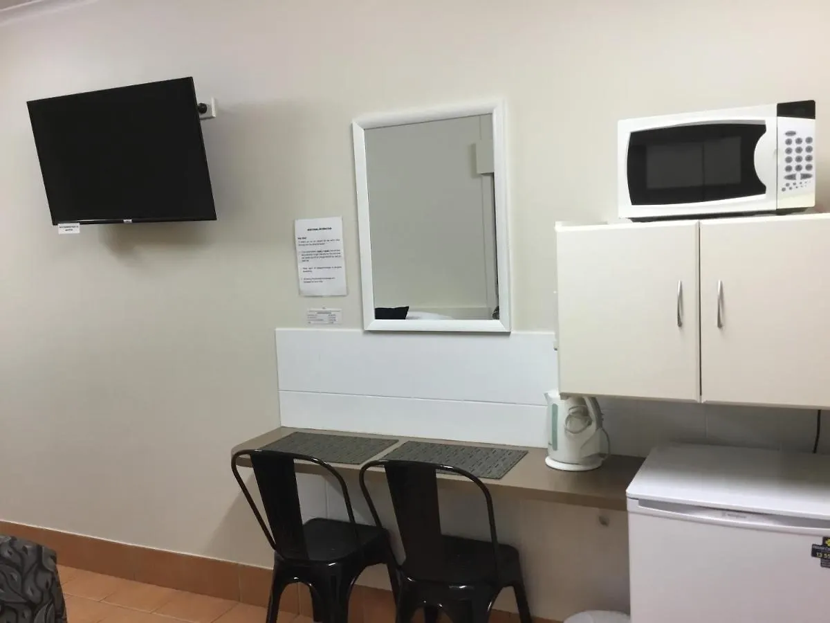 Golden Palms Motor Inn Bundaberg Australia