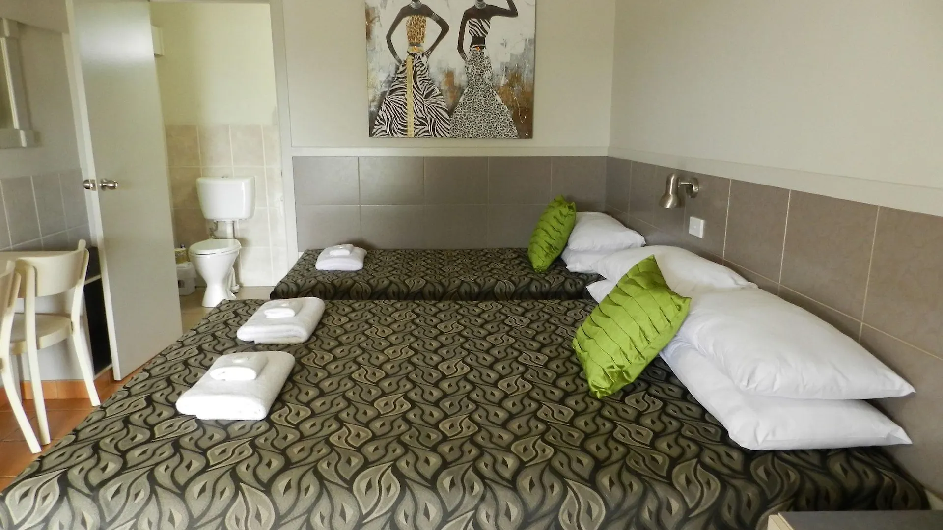 **** Motel Golden Palms Motor Inn Bundaberg Australia