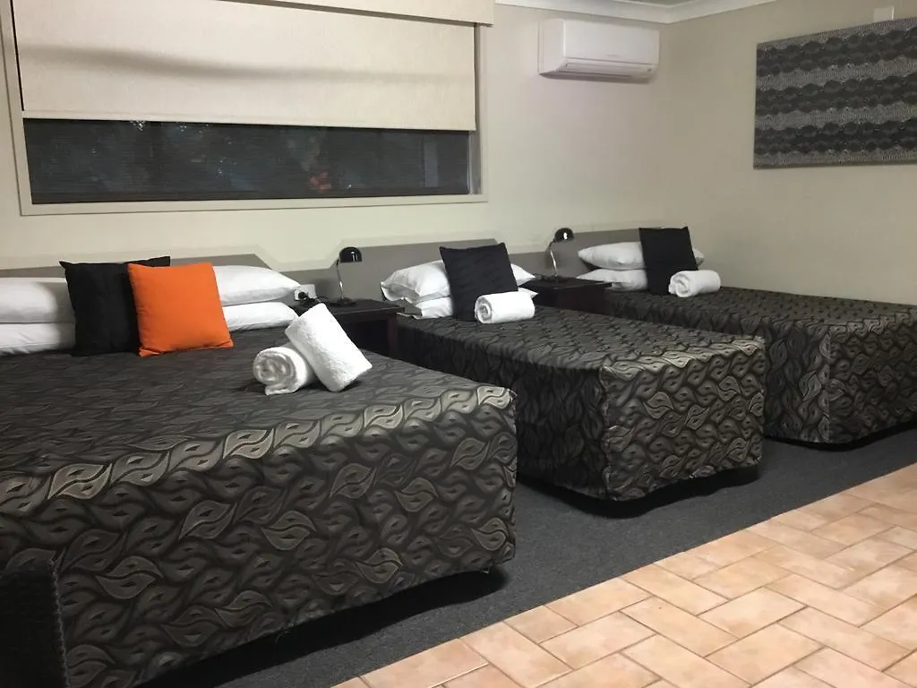 **** Motel Golden Palms Motor Inn Bundaberg Australia