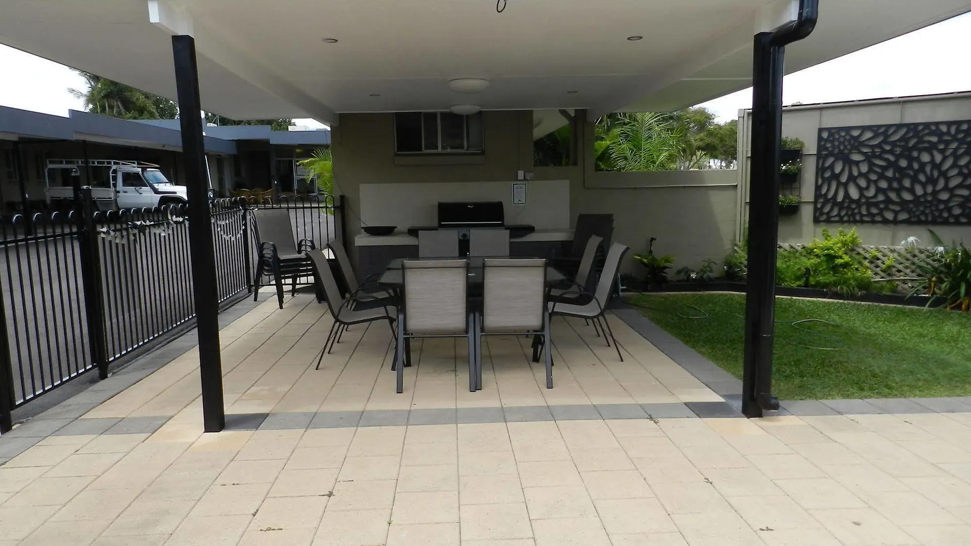 Golden Palms Motor Inn Bundaberg Motel