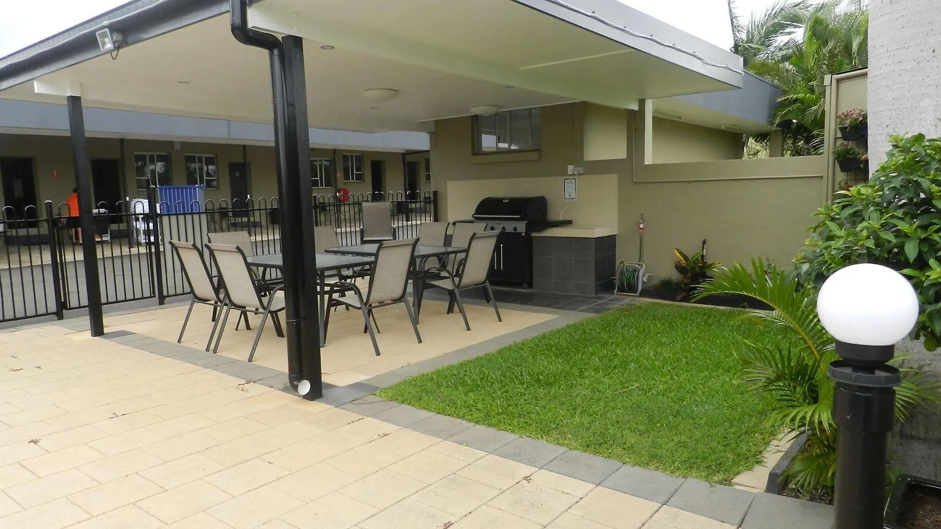 Motel Golden Palms Motor Inn Bundaberg